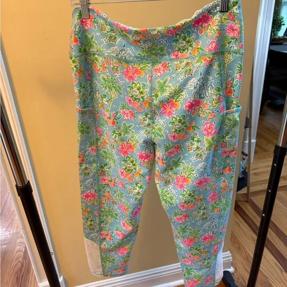 NWT Lilly Pulitzer Disney Leggings: XL - Picture 5 of 7